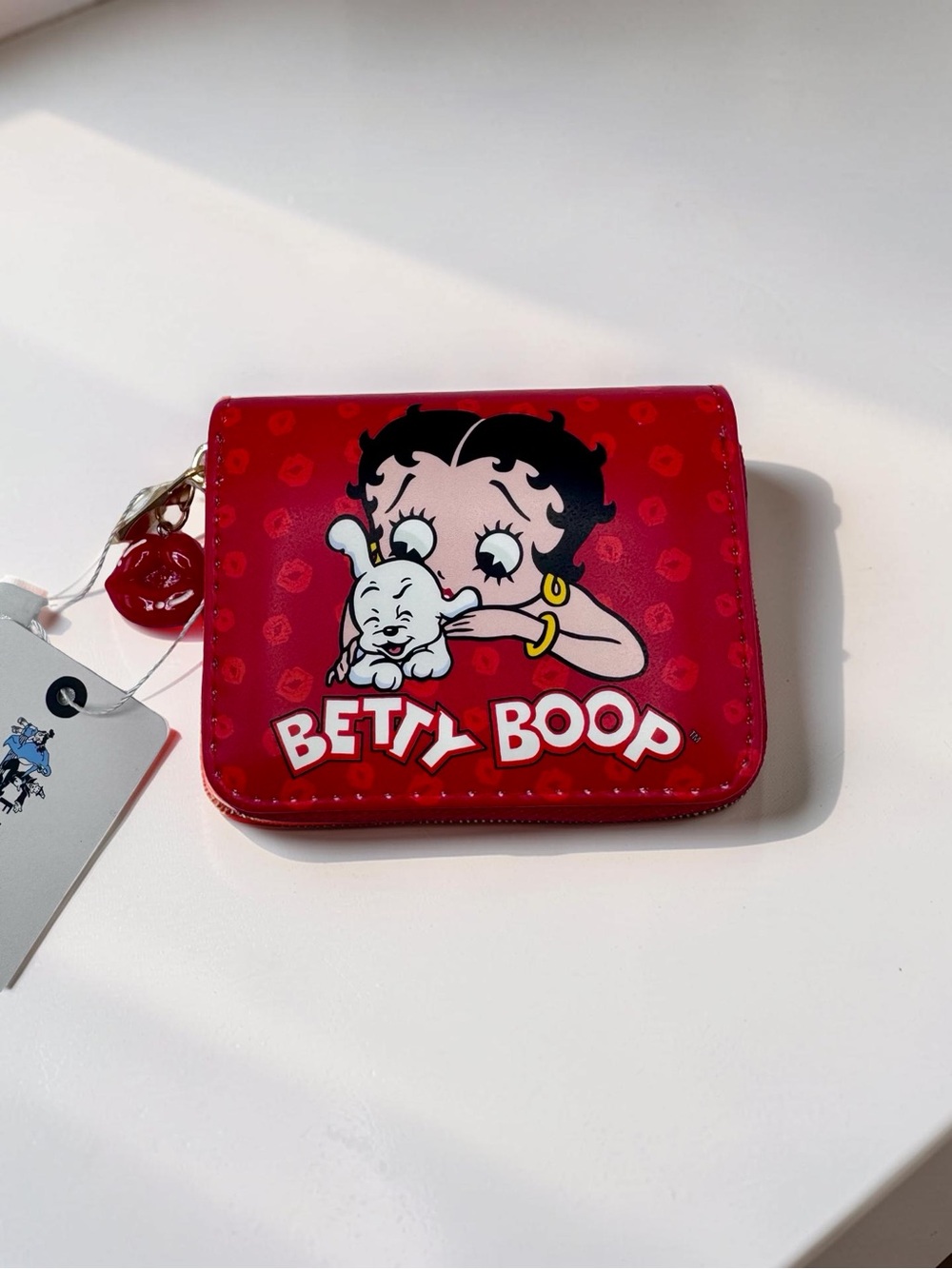 Betty Boop Red Zip Around Wallet Coin Purse